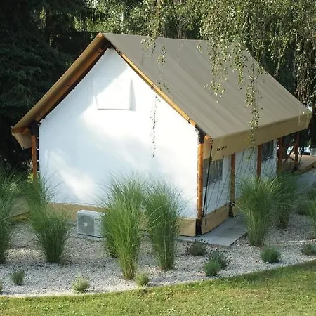 Marina&glamping Nova Zivohost Campo de lujo