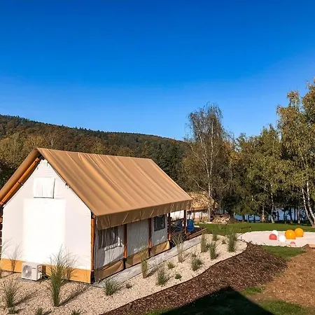 Campismo de Luxo Marina&glamping Nova Zivohost