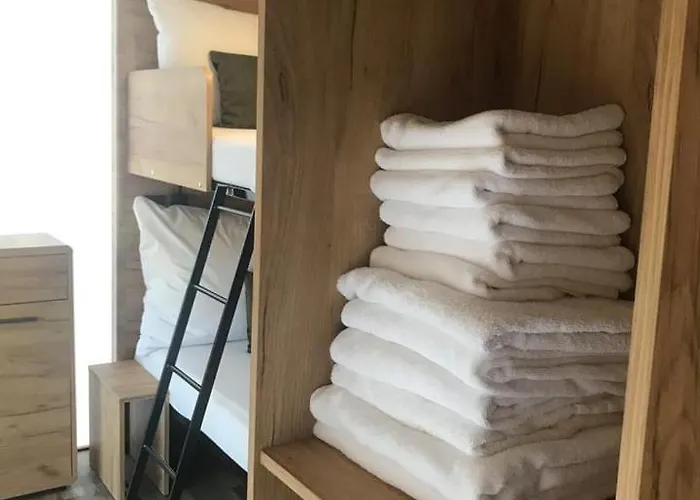 Marina&glamping Nova Zivohost Luxury tent Neveklov